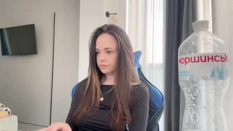 Milana online show from April 15, 1:25 pm