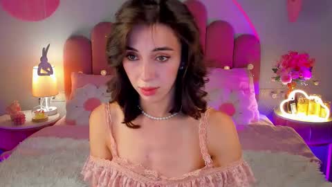 Snapshot of elsa_xo chatting on September 25, 7:21 pm Michelle online show from September 25, 7:21 pm