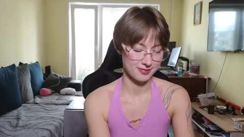 elsaangel online show from April 16, 6:02 am