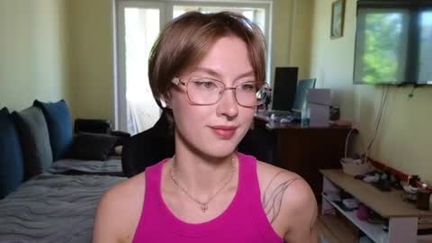 elsaangel online show from June 18, 9:14 am