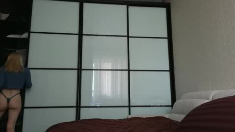 Snapshot of elsafawn chatting on September 21, 10:08 am elsa online show from September 21, 10:08 am