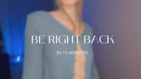 Snapshot of elsafawn chatting on September 9, 10:37 am elsa online show from September 9, 10:37 am