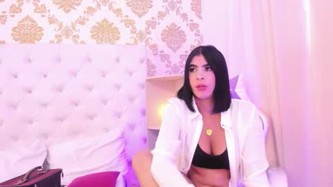 Ema Lambert  online show from February 21, 11:46 am