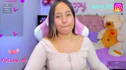Snapshot of ema_tayy chatting on October 1, 12:15 pm Ema online show from October 1, 12:15 pm