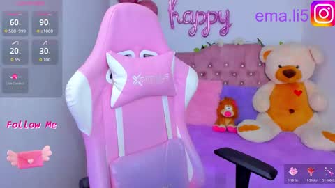 Snapshot of ema_tayy chatting on October 21, 7:39 pm Ema online show from October 21, 7:39 pm