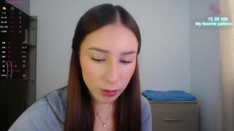  Emaa  online show from November 18, 6:44 pm