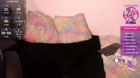 Embereyes 999 online show from November 25, 9:24 pm