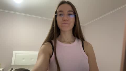 Alina online show from April 7, 8:33 pm