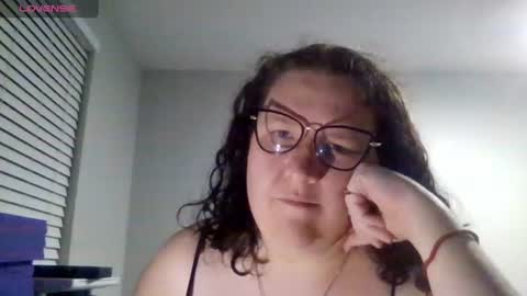 Emberlyn Nix online show from July 22, 5:20 am