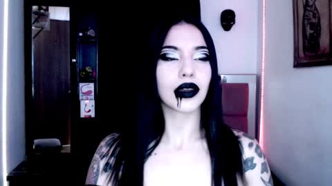 Emerald Black online show from December 14, 9:51 am