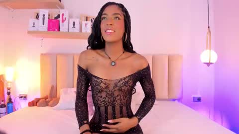 Emely online show from November 17, 11:35 am