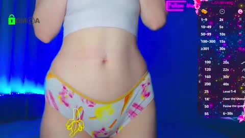 Emely online show from November 6, 2:36 am