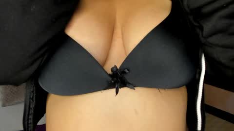 Emely online show from April 5, 3:47 am