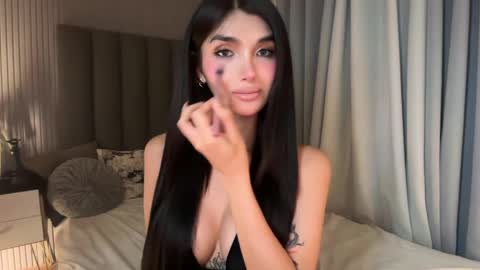 Emerald online show from April 21, 9:27 am