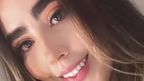 emi_royse online show from September 20, 6:11 pm