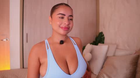    online show from April 18, 10:54 pm