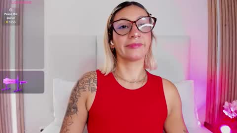 EMILY ROBERTS online show from February 27, 7:39 pm