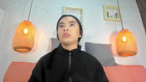 Emily online show from December 15, 12:01 pm