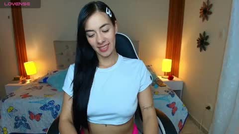 emiily_skinny online show from June 5, 10:48 pm