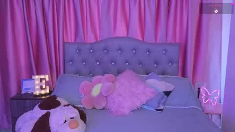 Emily online show from November 11, 9:28 pm