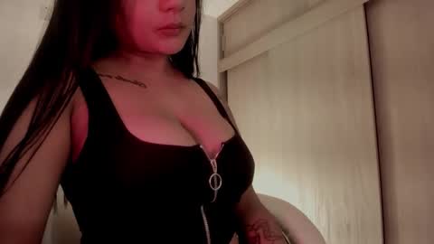 Emilia Big Boobs online show from October 20, 6:57 pm