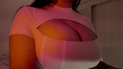 Emilia Big Boobs online show from November 15, 5:36 pm