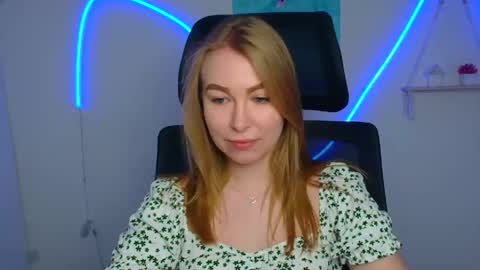 Emilia online show from May 22, 5:36 am
