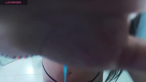 Emilia  online show from October 16, 3:39 am