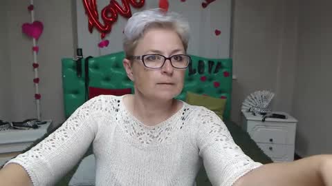 EmiliaGree online show from September 17, 7:17 pm