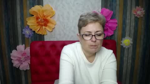 EmiliaGree online show from April 19, 6:10 pm