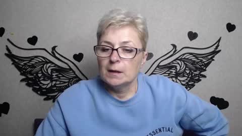 EmiliaGree online show from November 21, 8:29 pm