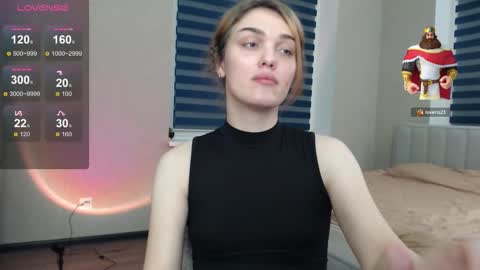 Emi online show from November 24, 8:51 pm