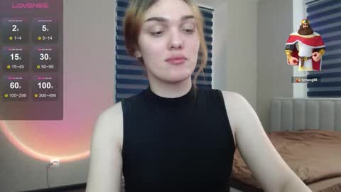 Emi online show from December 4, 8:52 pm