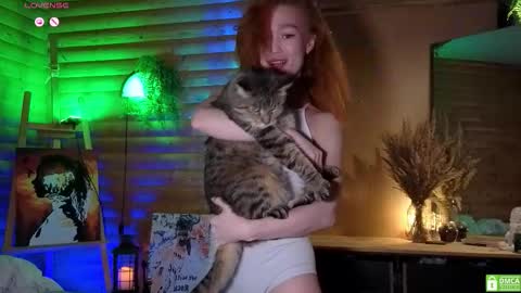 Emi  online show from November 24, 5:39 am