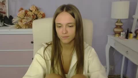 Emilly online show from November 16, 3:36 pm