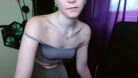 Emilly online show from April 11, 7:13 am