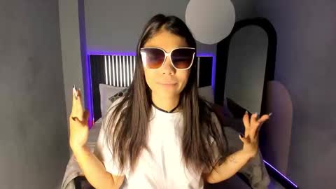              online show from November 4, 8:10 pm