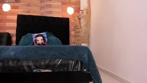 emily_brown04 online show from January 9, 11:05 am