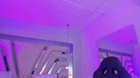 Emily online show from October 27, 11:32 am