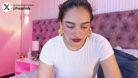 Emily online show from February 16, 7:45 pm