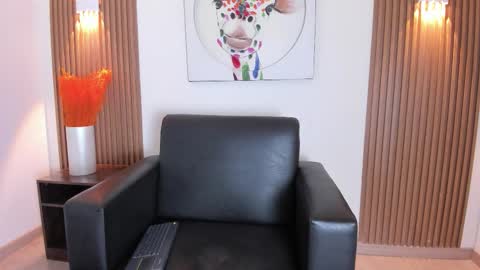 emily_frostt online show from March 25, 11:39 am