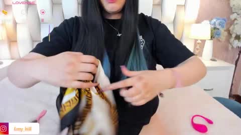 EMILY   Monday 5-2 am From Tuesday to Friday5-1 am Colombia time online show from February 20, 9:09 pm