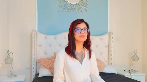 Emily online show from February 5, 1:20 am