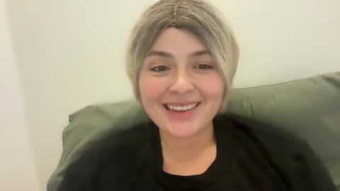 Snapshot of emily_morning_dew chatting on October 9, 4:45 pm emily_morning_dew online show from October 9, 4:45 pm
