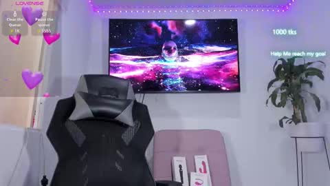 emily_palmeer online show from October 30, 11:55 am