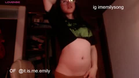 emily_pearl_ online show from June 19, 10:27 pm