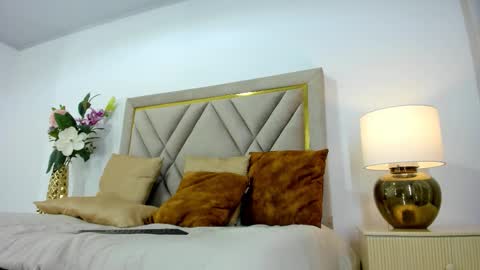 Emily online show from October 23, 7:37 pm