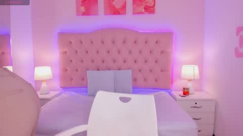  EMILY  online show from February 19, 12:25 am