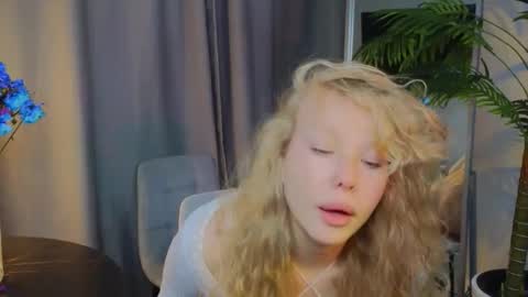 emily shepard online show from November 12, 3:42 am