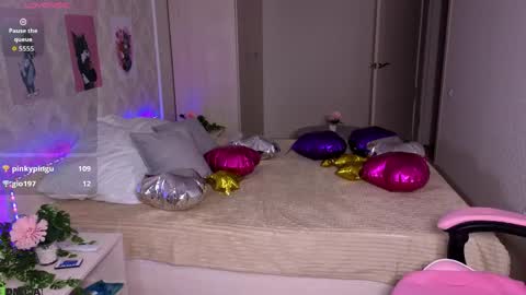 Emily online show from April 2, 1:51 pm